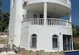 Купить Трехэтажный дом с частным бассейном в районе Авсаллар 2 