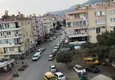 Доступная покупка Двухкомнатная городская квартира с отдельной кухней в центре Алании в жилом турецком доме 23