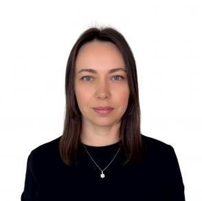 Лариса Алтунташ менеджер Атаберк Естейт