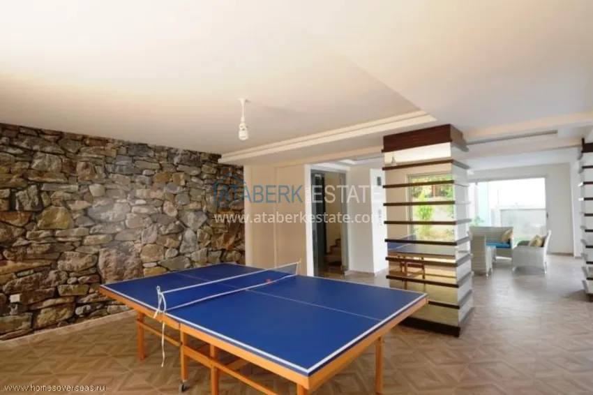 Меблированный дуплекс на первой береговой линии в районе Кестель 20 