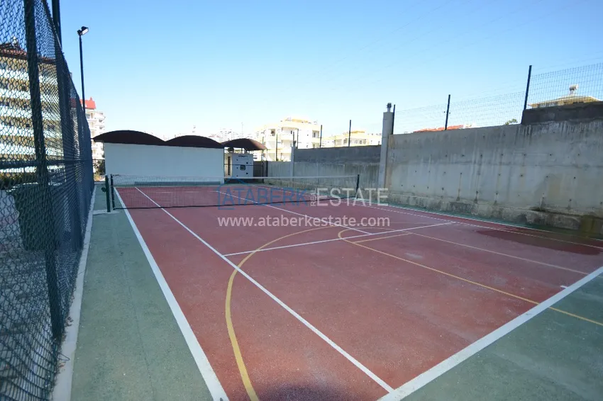 Апартаменты 1+1 с собственным пляжем в районе Авсаллар 9 