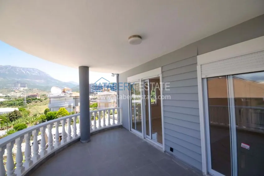 Приобрести Просторная двухэтажная частная вилла возле моря 18 
