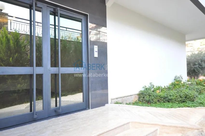 Большая квартира для всей семьи в комплексе класса люкс с частным пляжем 12 