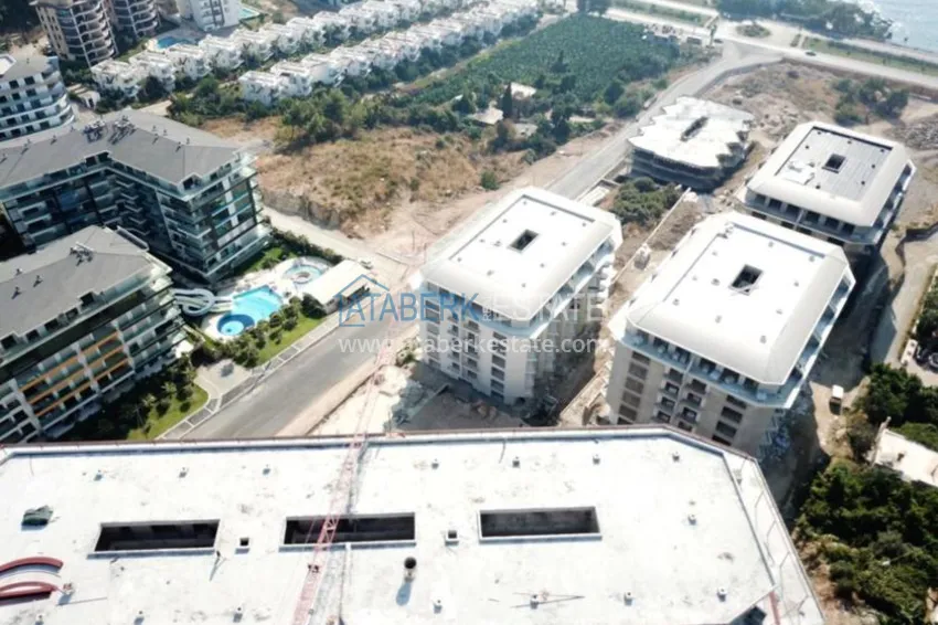 Приобрести Новый современный комплекс на первой береговой линии 4 