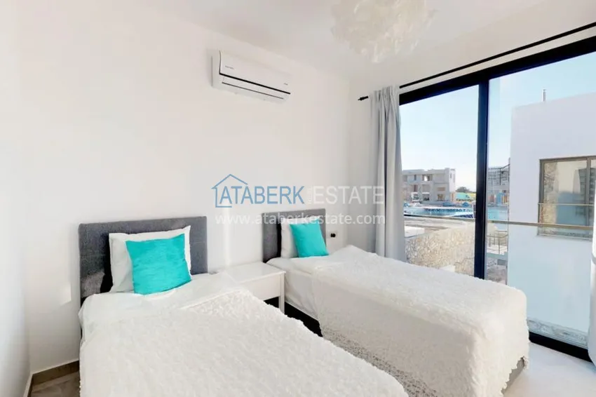 Приобрести Апартаменты с прямым видом на море  10 