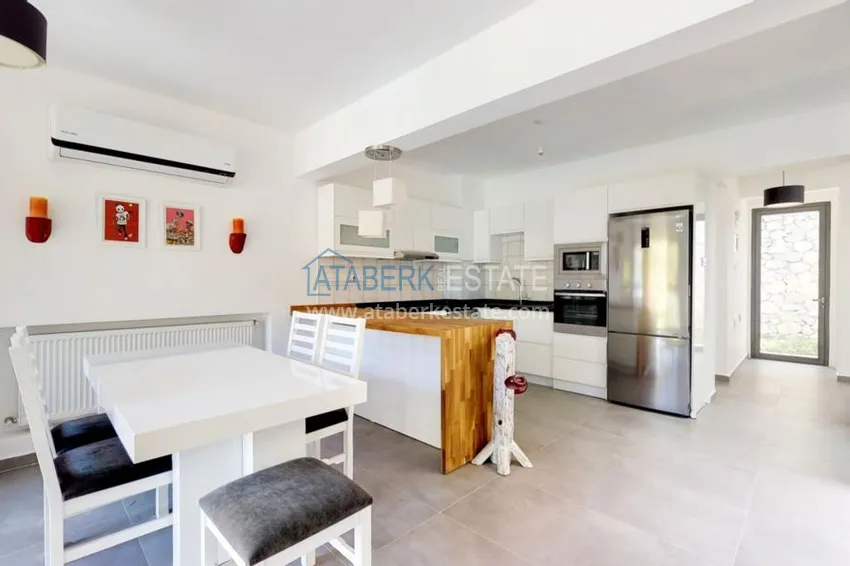 Приобрести Уникальные аутентичные дома в районе Беллапаис  3 