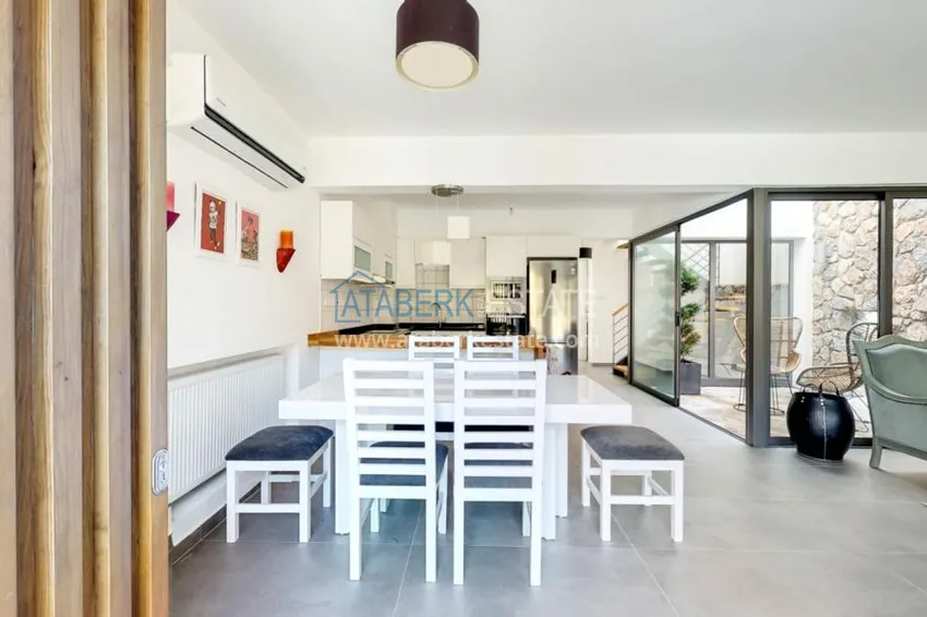 Приобрести Уникальные аутентичные дома в районе Беллапаис  4 