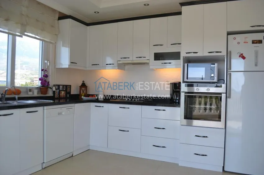 Приобрести Вилла от собственника с садом в комплексе в Каргыджаке 4