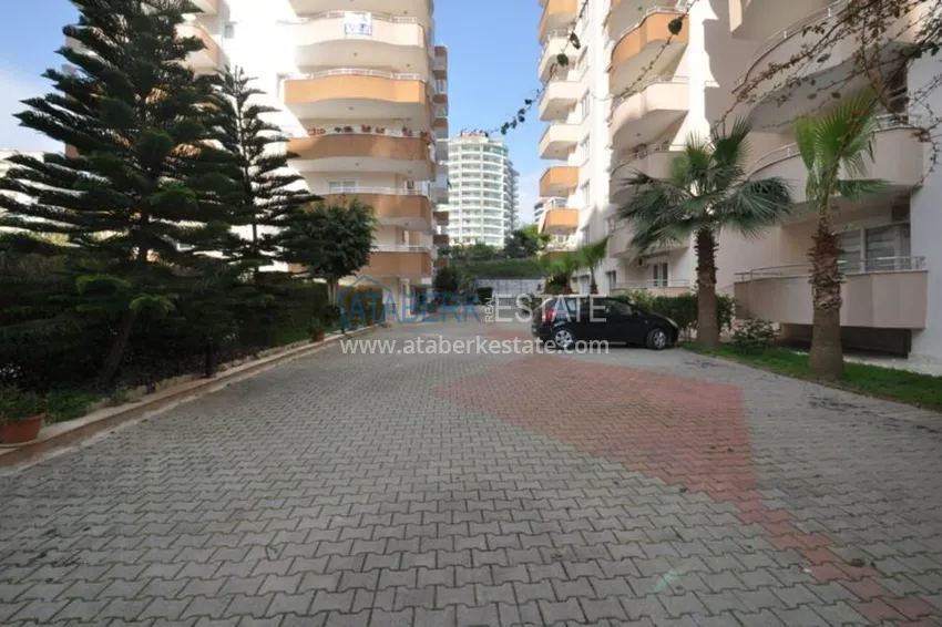 Квартира в комплексе с бассейном по демократичной цене  5 