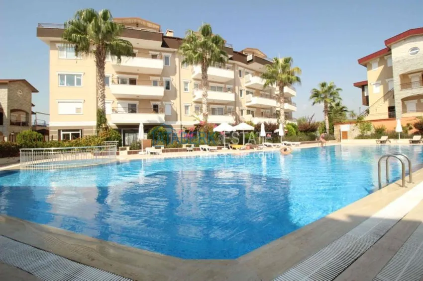 На продаже уютная, просторная квартира с видом на море. 18 