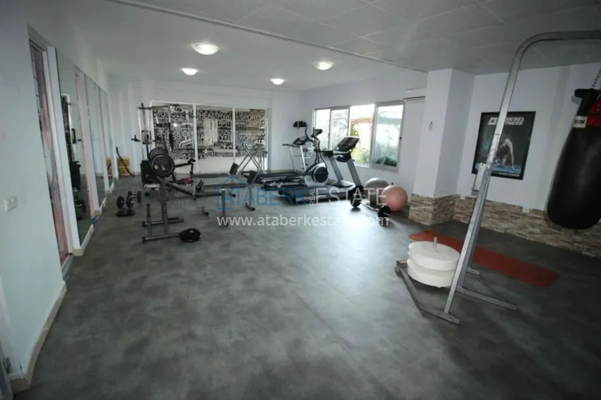 На продаже уютная, просторная квартира с видом на море. 25 