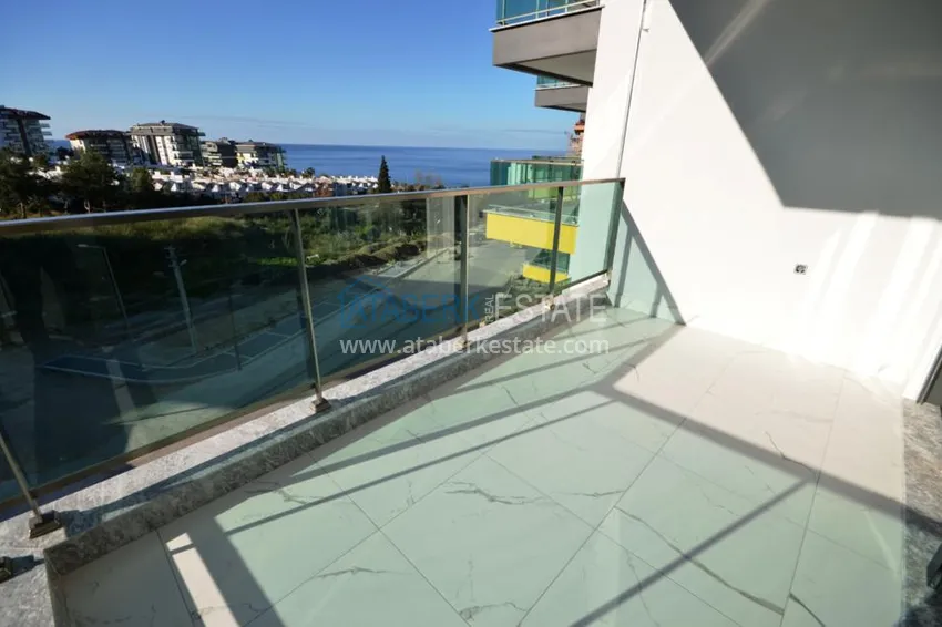 Приобрести Новый современный комплекс на первой береговой линии 19 