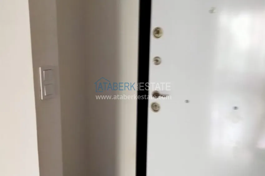 Приобрести Двухкомнатная квартира в современном комплексе по оптимальной цене в Махмутларе 2 