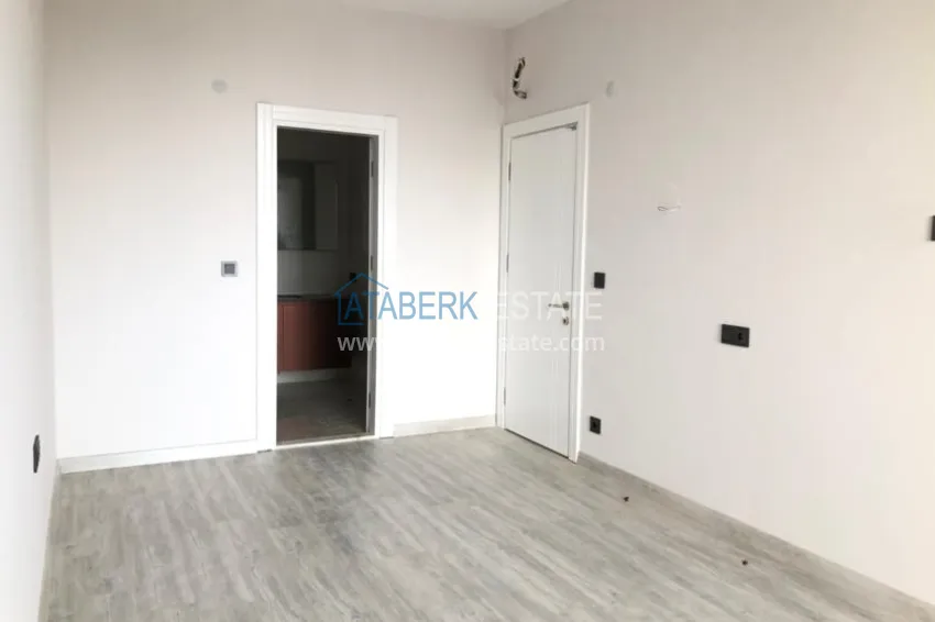 Приобрести Квартира 2+1 в Махмутларе с чистовой отделкой, отдельной кухней в новом комплексе 9 