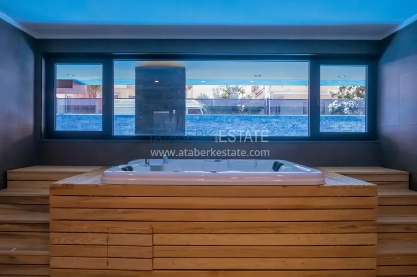 Комплекс с отделкой в стиле лофт от застройщика 22 