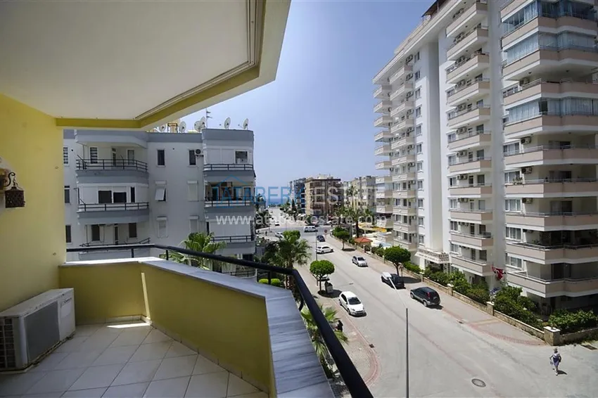Приобрести Трехкомнатная квартира в районе Махмутлар с видом на море 9