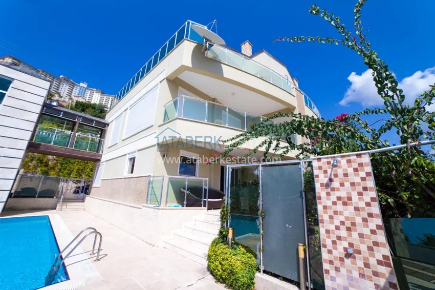 Аренда виллы в Махмутларе на территории комплекс-отеля 8 