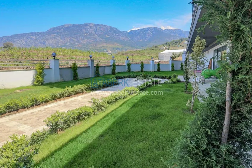 Пентхаус-дуплекс в Махмутларе с чистовой отделкой видом на горы и море  18 