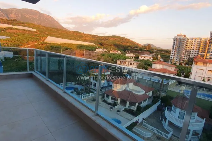 Пентхаус-дуплекс в Махмутларе с чистовой отделкой видом на горы и море  2 