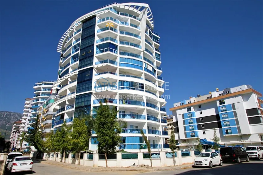 Квартира в Махмутларе с мебелью в жилом комплексе премиум класса 1 