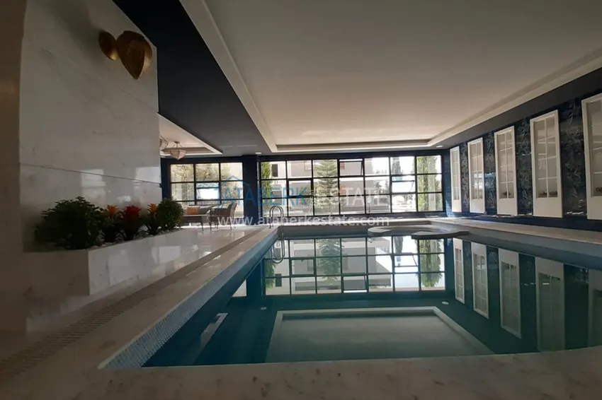 Квартира в центре с отдельной кухней 3 спальнями и застеклённым балконом  13 