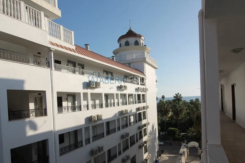 Квартира в Конаклы в комплексе на первой береговой  10 