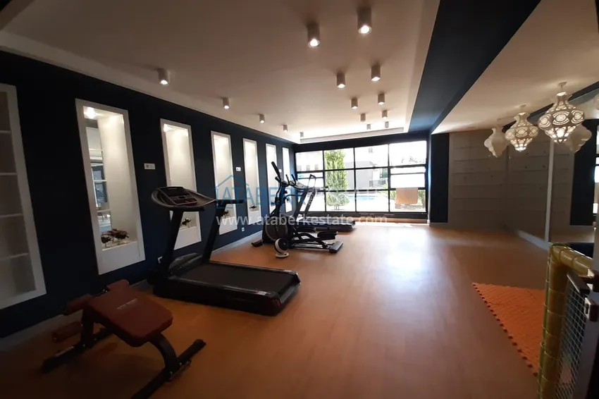 Квартира в центре с отдельной кухней 3 спальнями и застеклённым балконом  14 