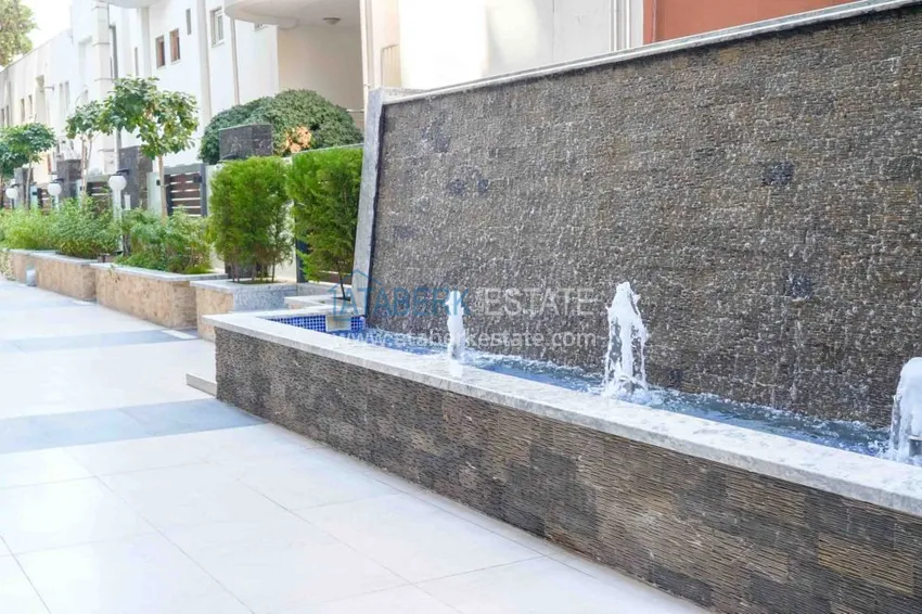 Квартира в Махмутларе меблированная с видом на море и горы в комплексе класса люкс 12 