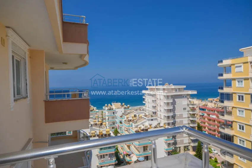 Приобрести Пентхаус в Махмутларе двухуровневый с четырьмя спальнями и личной сауной  12 