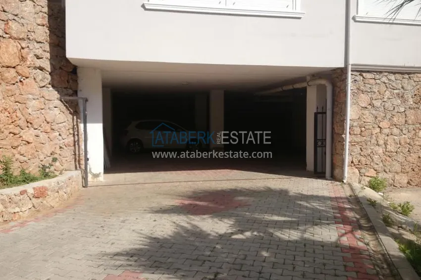 Дуплекс в Кестеле с 6 спальнями, видом на море и горы  16 