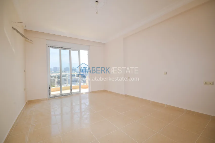 Приобрести Пентхаус в Махмутларе двухуровневый с четырьмя спальнями и личной сауной  13 