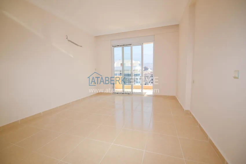 Приобрести Пентхаус в Махмутларе двухуровневый с четырьмя спальнями и личной сауной  14 