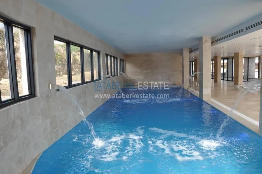 Квартира в Кестеле с мебелью и частичным видом на море в комфортабельном комплексе 14 