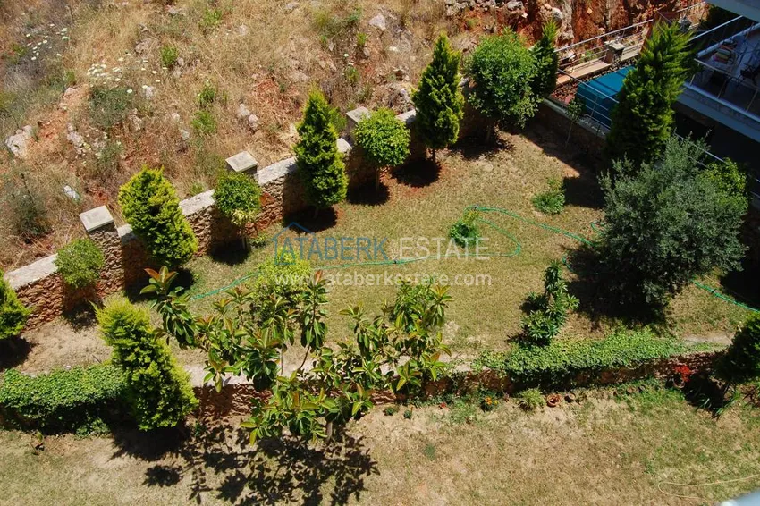 Дуплекс в Кестеле с 6 спальнями, видом на море и горы  18 