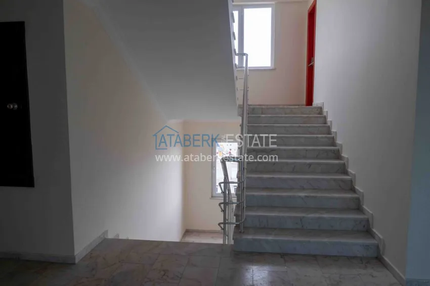 Квартира в Махмутларе с мебелью прямым видом на море в комплексе на первой линии 18 