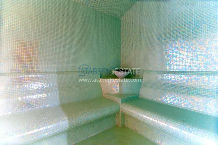 Квартира в Кестеле с мебелью и частичным видом на море в комфортабельном комплексе 20 