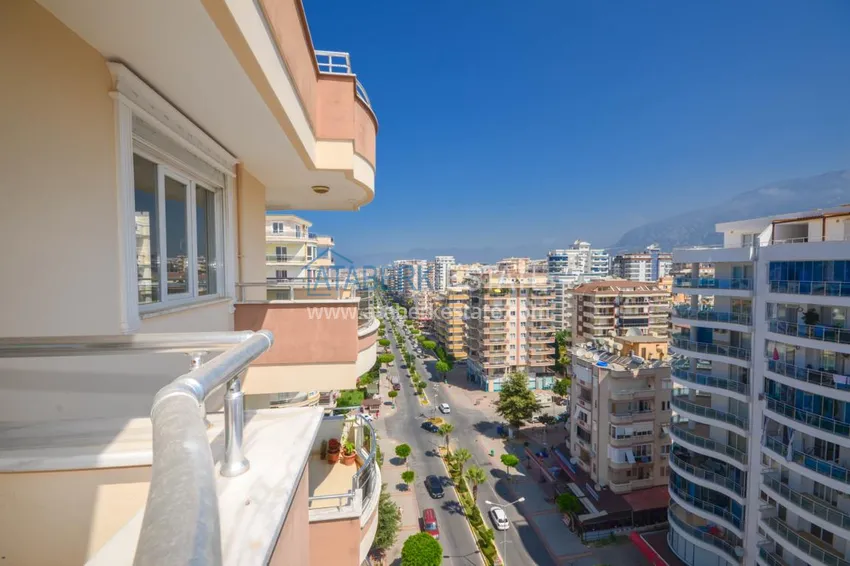 Приобрести Пентхаус в Махмутларе двухуровневый с четырьмя спальнями и личной сауной  19 