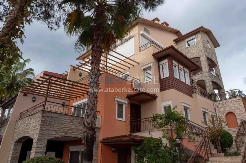 Квартира в Авсалларе с мебелью видом на море в таунхаусе 1 