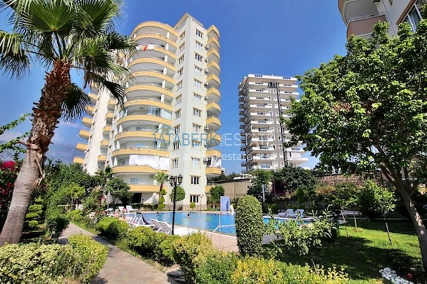 Квартира в Махмутларе с мебелью и открытым видом на море и горы 1 