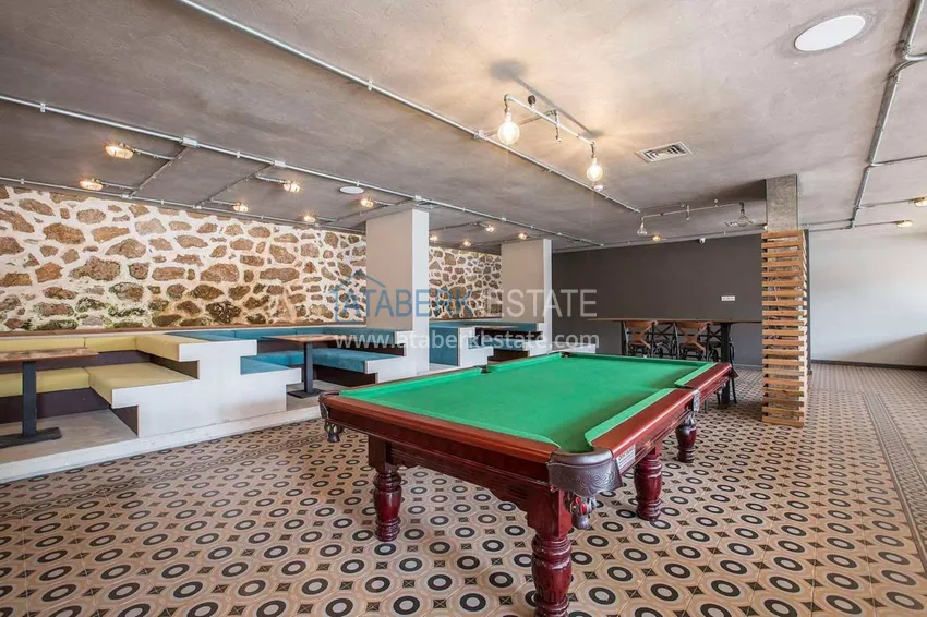 Квартира в Кестеле с мебелью и частичным видом на море в комфортабельном комплексе 22 