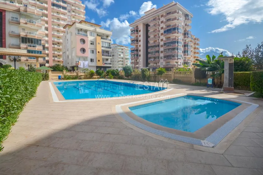 Квартира в Махмутларе с мебелью, застекленным балконом на центральной улице  2 