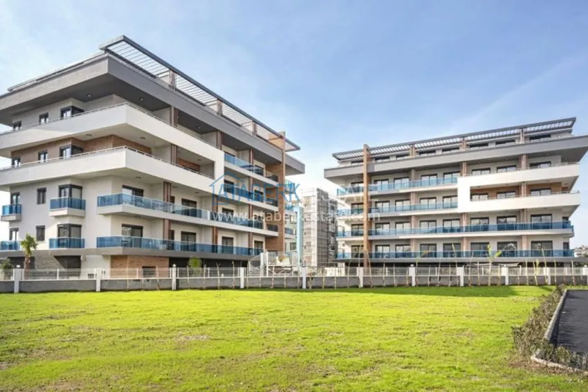 Квартира в Оба с мебелью видом на горы в новом комплексе 1 