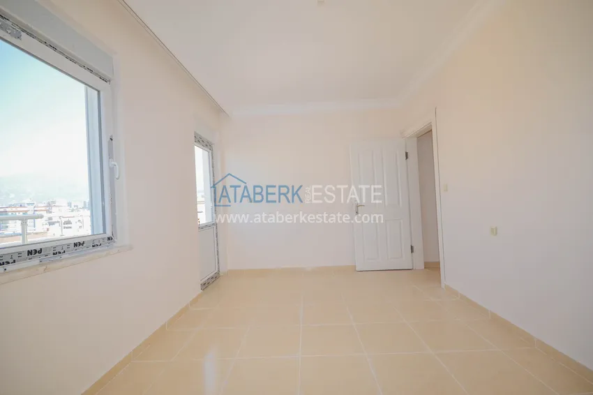 Приобрести Пентхаус в Махмутларе двухуровневый с четырьмя спальнями и личной сауной  30 