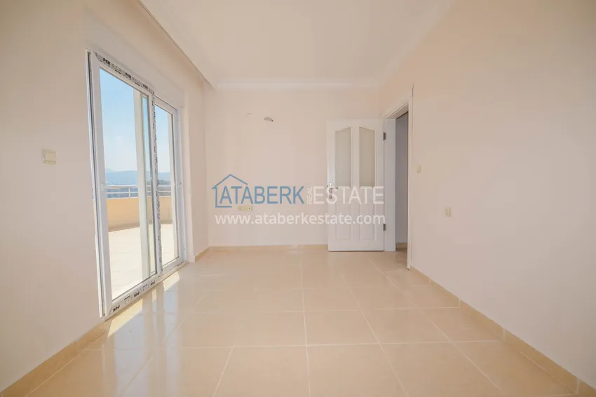 Приобрести Пентхаус в Махмутларе двухуровневый с четырьмя спальнями и личной сауной  32 