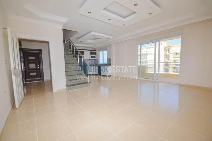 Приобрести Пентхаус в Махмутларе двухуровневый с четырьмя спальнями и личной сауной  3 