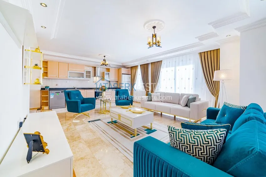 Квартира в Махмутларе с ярким интерьером, открытым видом в жилом комплексе 1 