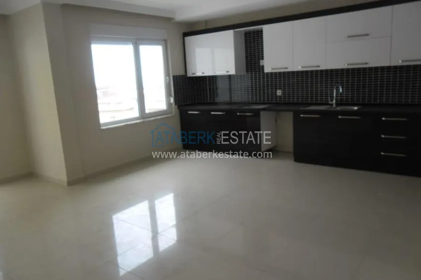 Приобрести Дуплекс в Кестеле с 6 спальнями, видом на море и горы  9 