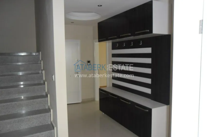 Приобрести Дуплекс в Кестеле с 6 спальнями, видом на море и горы  4 