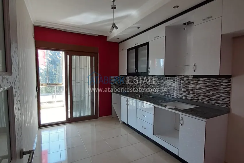 Приобрести Квартира в центре с отдельной кухней 3 спальнями и застеклённым балконом  9 