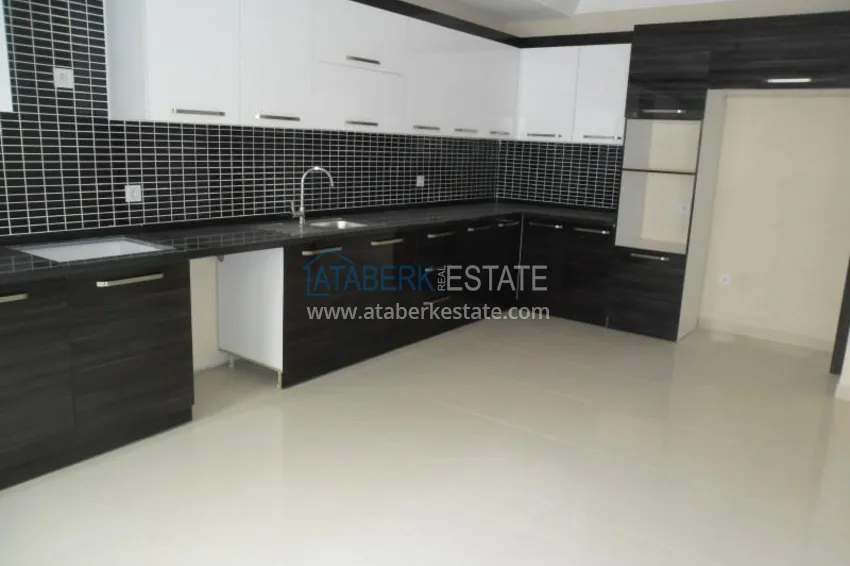 Приобрести Дуплекс в Кестеле с 6 спальнями, видом на море и горы  11 